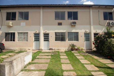 Casa de condomínio para alugar com 80m², 2 quartos e 1 vaga Casa de condomínio para alugar com 80m², 2 quartos e 1 vagaFachada do bloco