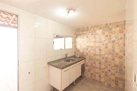 Casa de condomínio para alugar com 80m², 2 quartos e 1 vaga Casa de condomínio para alugar com 80m², 2 quartos e 1 vagaCozinha