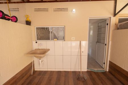 Casa de condomínio para alugar com 80m², 2 quartos e 1 vaga Casa de condomínio para alugar com 80m², 2 quartos e 1 vagaÁrea de Serviço
