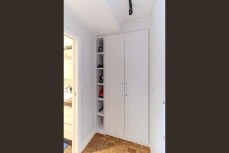 Apartamento à venda com 111m², 2 quartos e 1 vagaCloset da Suíte 2