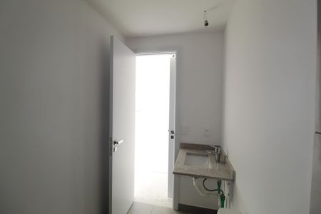 Apartamento à venda com 59m², 2 quartos e 2 vagasBanheiro da Suíte 1