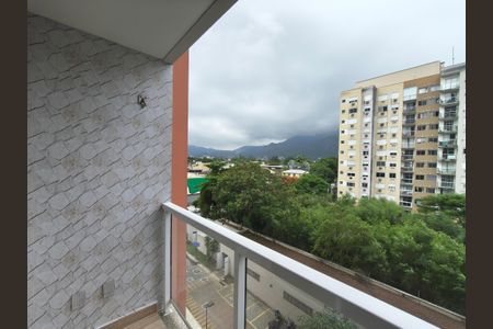 Varanda Sala de apartamento para alugar com 2 quartos, 54m² em Jacarepaguá, Rio de Janeiro
