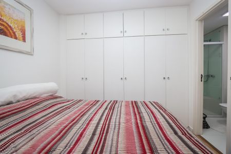 Suíte de apartamento para alugar com 2 quartos, 62m² em Vila Andrade, São Paulo