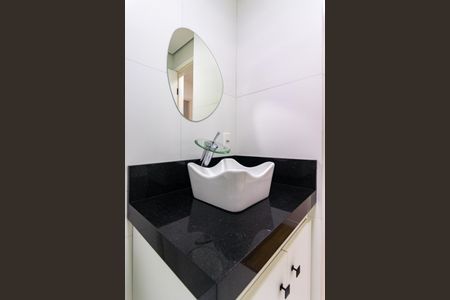 Apartamento à venda com 62m², 2 quartos e 1 vagaBanheiro Social