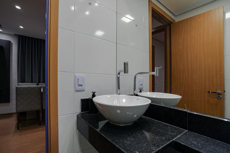 Apartamento para alugar com 44m², 2 quartos e 1 vaga Apartamento para alugar com 44m², 2 quartos e 1 vagaBanheiro Social