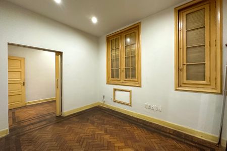 Apartamento à venda com 80m², 2 quartos e sem vaga Apartamento à venda com 80m², 2 quartos e sem vagaQuarto