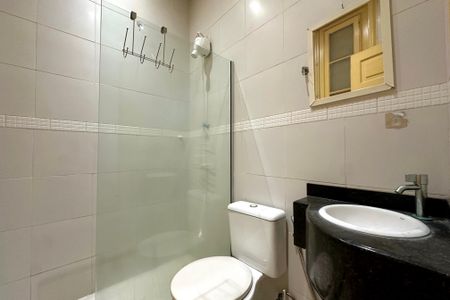 Apartamento à venda com 80m², 2 quartos e sem vaga Apartamento à venda com 80m², 2 quartos e sem vagaBanheiro da Suíte