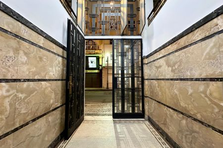 Apartamento à venda com 80m², 2 quartos e sem vaga Apartamento à venda com 80m², 2 quartos e sem vagaPortaria