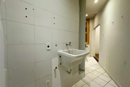 Apartamento à venda com 80m², 2 quartos e sem vaga Apartamento à venda com 80m², 2 quartos e sem vagaÁrea de Serviço