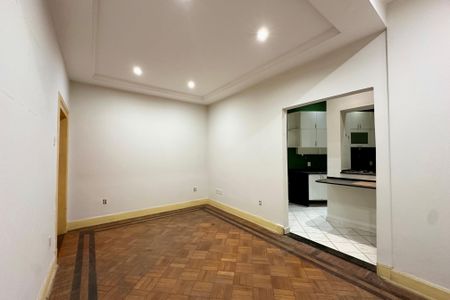Apartamento à venda com 80m², 2 quartos e sem vaga Apartamento à venda com 80m², 2 quartos e sem vagaSala