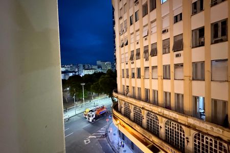 Vista da Sala de apartamento à venda com 2 quartos, 80m² em Centro, Rio de Janeiro
