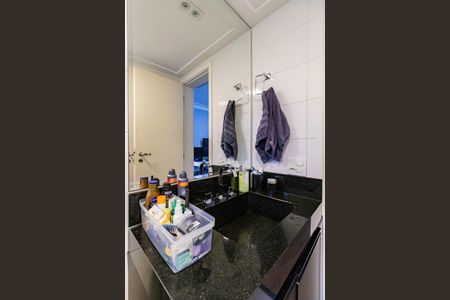 Apartamento à venda com 141m², 4 quartos e 2 vagasBanheiro do Quarto 4