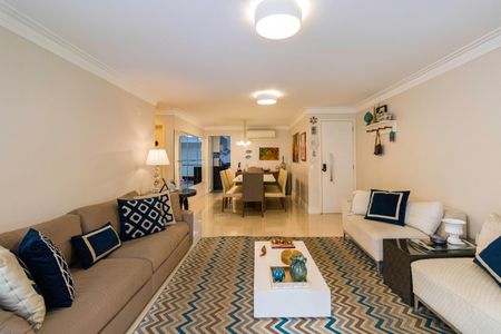 Apartamento à venda com 141m², 4 quartos e 2 vagasSala