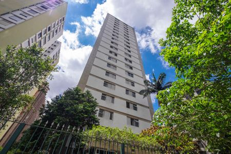 Apartamento à venda com 93m², 3 quartos e 1 vaga Apartamento à venda com 93m², 3 quartos e 1 vagaFachada