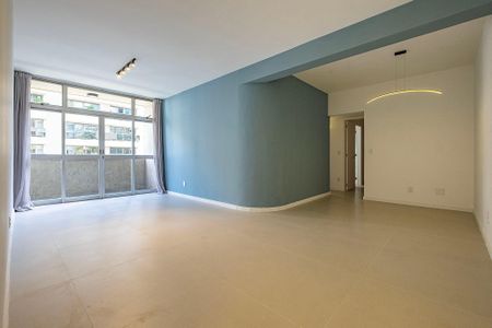 Apartamento à venda com 93m², 3 quartos e 1 vaga Apartamento à venda com 93m², 3 quartos e 1 vagaSala