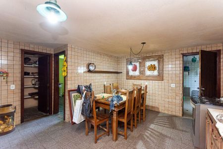 Casa à venda com 4 quartos, 294m² em Badu, Niterói