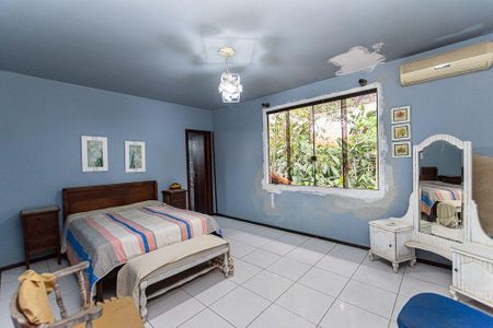 Casa à venda com 4 quartos, 294m² em Badu, Niterói