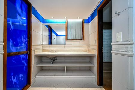 Apartamento à venda com 180m², 4 quartos e 1 vaga