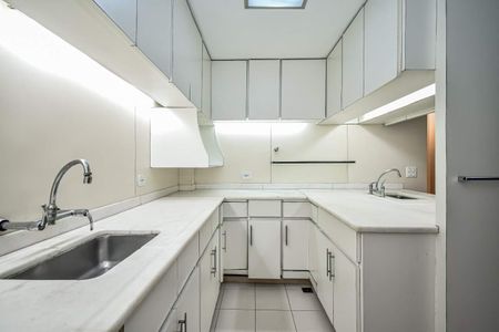 Apartamento à venda com 180m², 4 quartos e 1 vaga