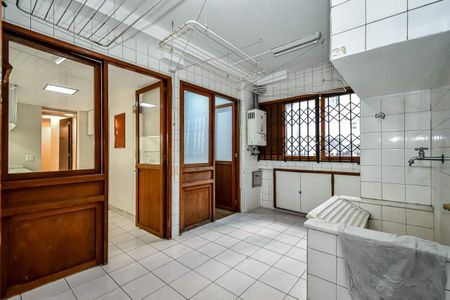 Apartamento à venda com 180m², 4 quartos e 1 vaga