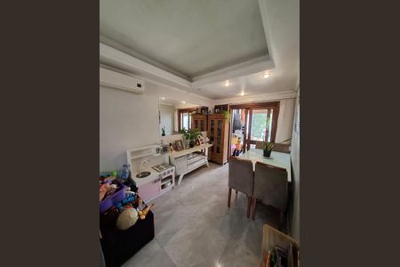 Casa de condomínio para alugar com 150m², 3 quartos e 2 vagasSala