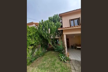 Casa de condomínio para alugar com 150m², 3 quartos e 2 vagasFachada da Casa