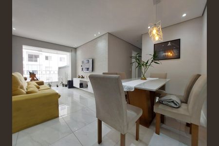Sala de apartamento à venda com 2 quartos, 64m² em Jardim Itapeva, São Paulo
