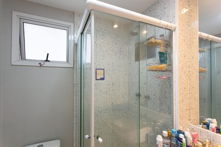 Apartamento à venda com 82m², 3 quartos e 1 vaga Apartamento à venda com 82m², 3 quartos e 1 vagaBanheiro da Suíte