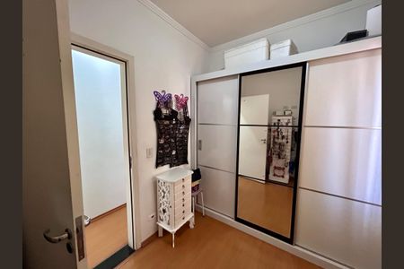Casa à venda com 107m², 3 quartos e 2 vagas Casa à venda com 107m², 3 quartos e 2 vagasQuarto 1