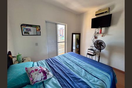 Casa à venda com 107m², 3 quartos e 2 vagas Casa à venda com 107m², 3 quartos e 2 vagasSuíte