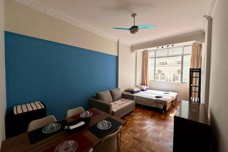 Sala/Quarto de kitnet/studio para alugar com 1 quarto, 35m² em Centro, Rio de Janeiro