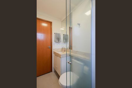 Apartamento à venda com 44m², 2 quartos e 1 vagaBanheiro Social