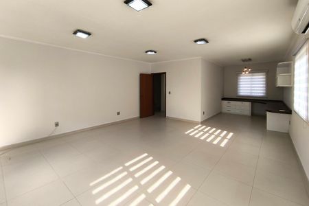 Casa de condomínio à venda com 357m², 4 quartos e 2 vagasSala