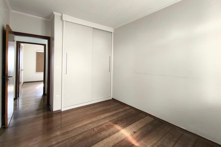 Casa de condomínio à venda com 357m², 4 quartos e 2 vagasQuarto 3