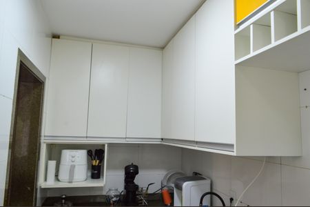 Apartamento à venda com 48m², 2 quartos e 1 vaga Apartamento à venda com 48m², 2 quartos e 1 vagaCozinha