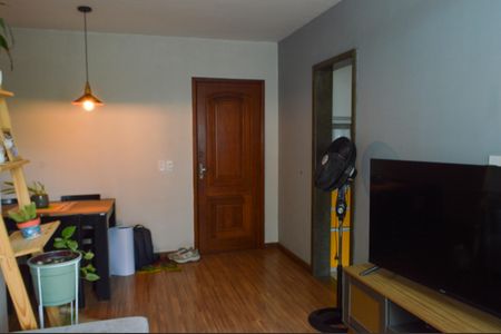 Apartamento à venda com 48m², 2 quartos e 1 vaga Apartamento à venda com 48m², 2 quartos e 1 vagaSala