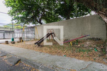 Apartamento à venda com 48m², 2 quartos e 1 vaga Apartamento à venda com 48m², 2 quartos e 1 vagaÁrea comum - Playground