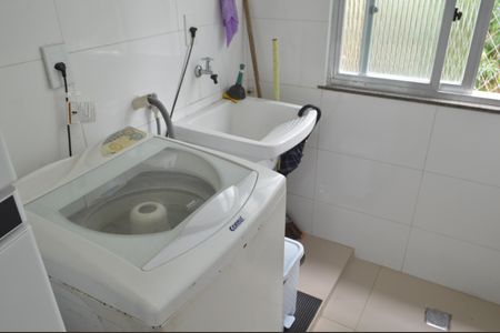 Apartamento à venda com 48m², 2 quartos e 1 vaga Apartamento à venda com 48m², 2 quartos e 1 vagaÁrea de Serviço