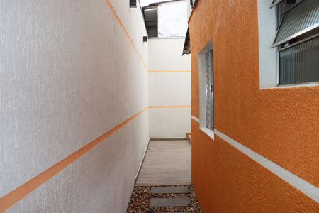 Casa para alugar com 70m², 2 quartos e sem vagaCorredor externo