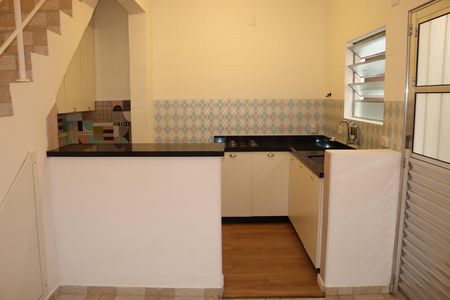 Casa para alugar com 70m², 2 quartos e sem vagaSala