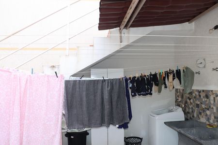 Casa para alugar com 70m², 2 quartos e sem vagaLavanderia