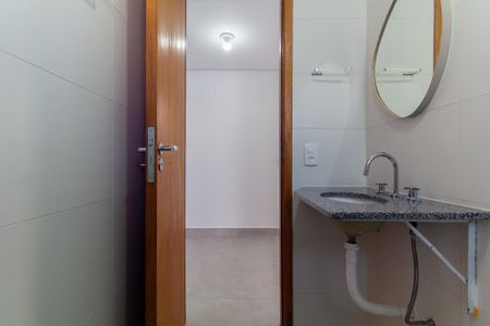 Casa para alugar com 70m², 2 quartos e 1 vaga Casa para alugar com 70m², 2 quartos e 1 vagaBanheiro