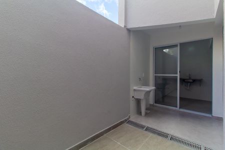 Casa para alugar com 70m², 2 quartos e 1 vaga Casa para alugar com 70m², 2 quartos e 1 vagaÁrea de Serviço