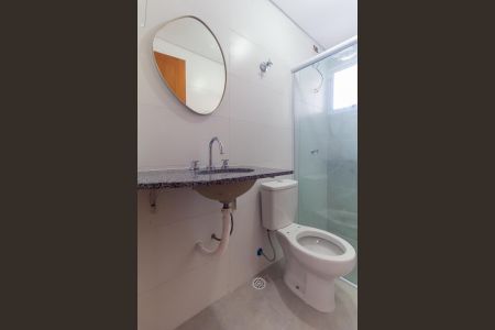 Casa para alugar com 70m², 2 quartos e 1 vaga Casa para alugar com 70m², 2 quartos e 1 vagaBanheiro