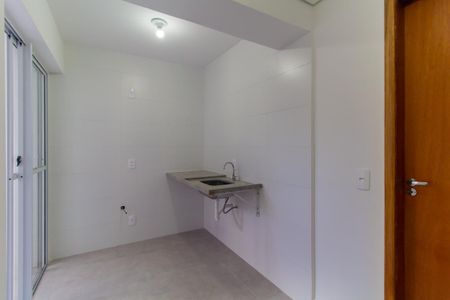 Casa para alugar com 70m², 2 quartos e 1 vaga Casa para alugar com 70m², 2 quartos e 1 vagaCozinha