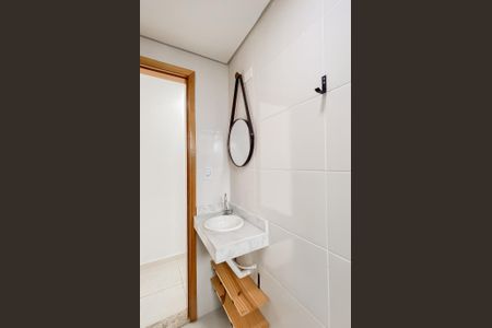 Apartamento para alugar com 37m², 2 quartos e sem vaga Apartamento para alugar com 37m², 2 quartos e sem vagaBanheiro