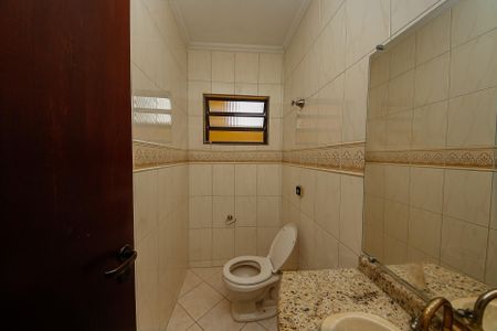 Casa à venda com 222m², 3 quartos e 6 vagas Casa à venda com 222m², 3 quartos e 6 vagasLavabo