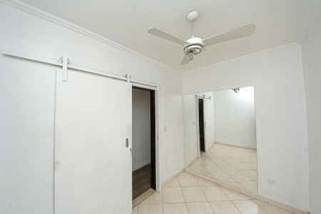 Casa à venda com 222m², 3 quartos e 6 vagas Casa à venda com 222m², 3 quartos e 6 vagasQuarto 1