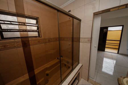 Casa à venda com 222m², 3 quartos e 6 vagas Casa à venda com 222m², 3 quartos e 6 vagasBanheiro da Suíte