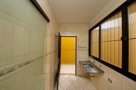 Casa à venda com 222m², 3 quartos e 6 vagas Casa à venda com 222m², 3 quartos e 6 vagasCozinha 2